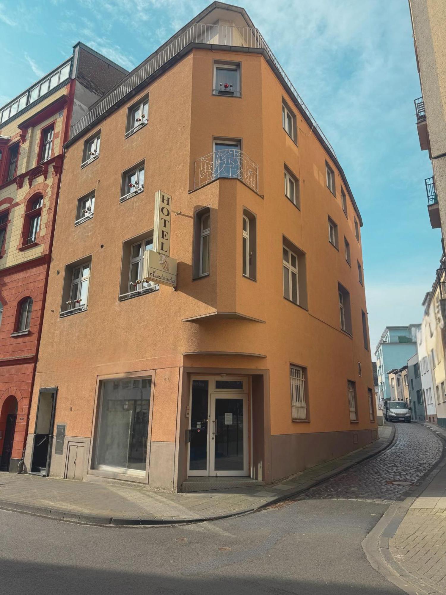 Hostel Heinzelmaennchen Cologne Exterior photo