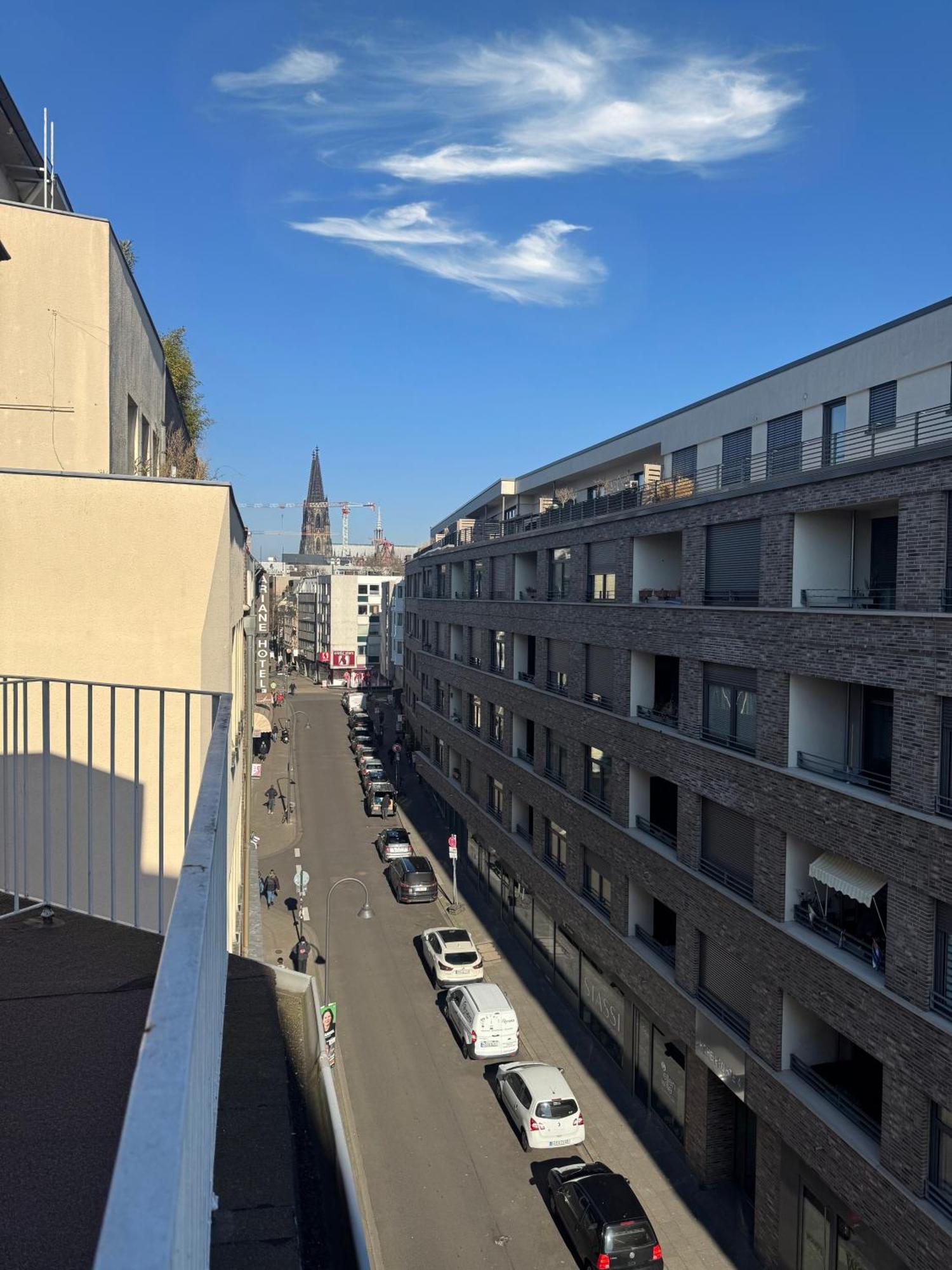Hostel Heinzelmaennchen Cologne Exterior photo